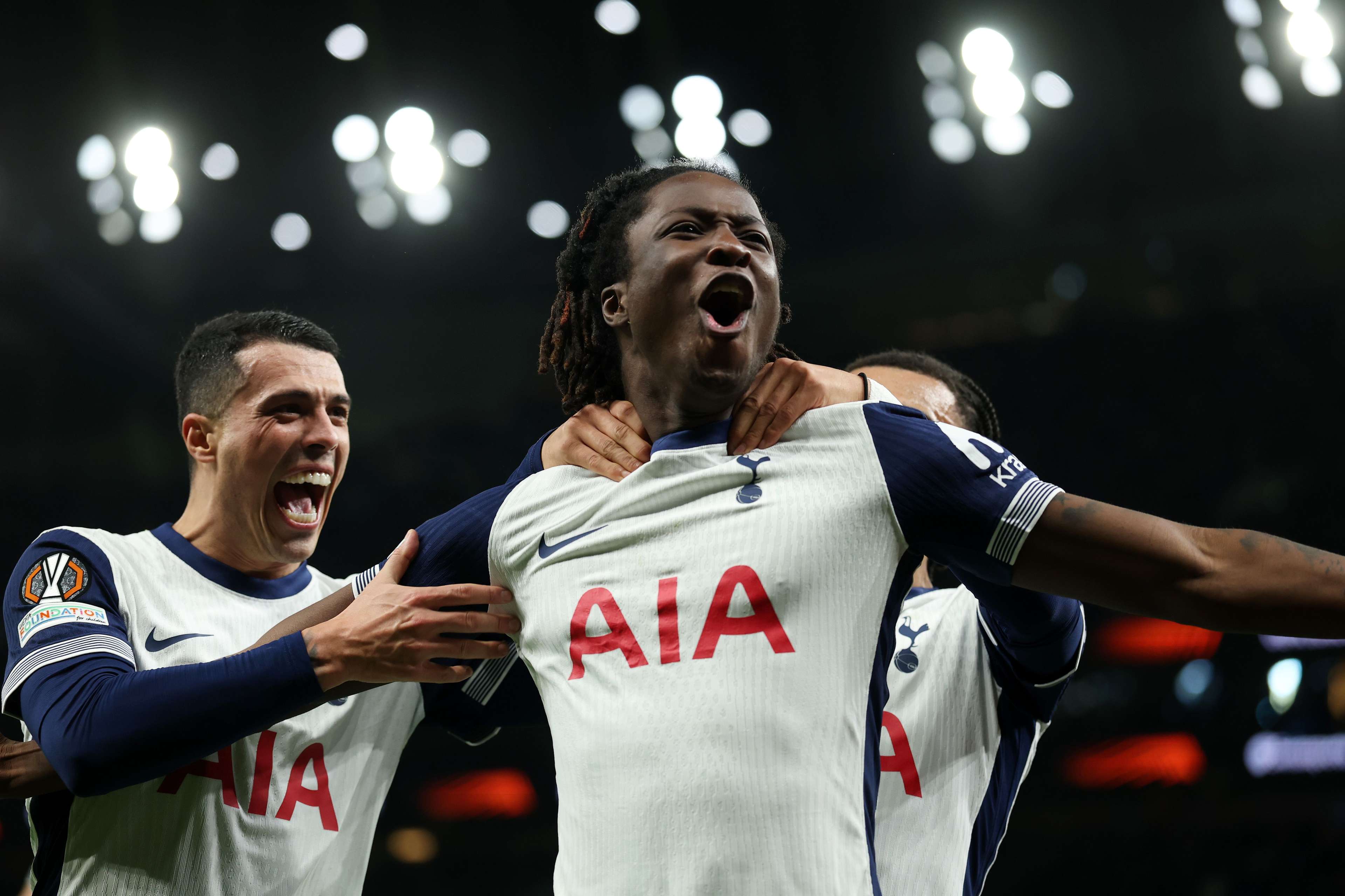 而且显示了 而且显示了